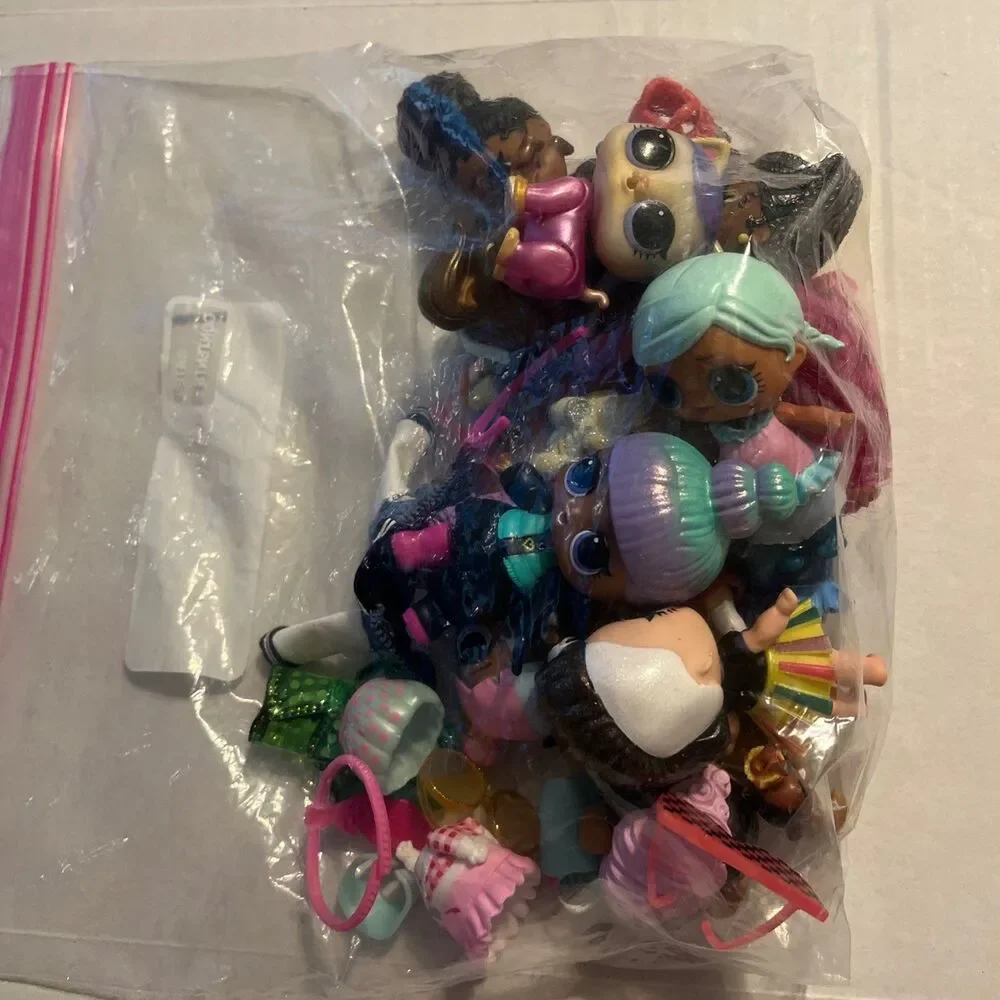 LOL Surprise Dolls Lot 8 Dolls, 2 Babies, 3 pets, 21 Accessories Bundle GUC